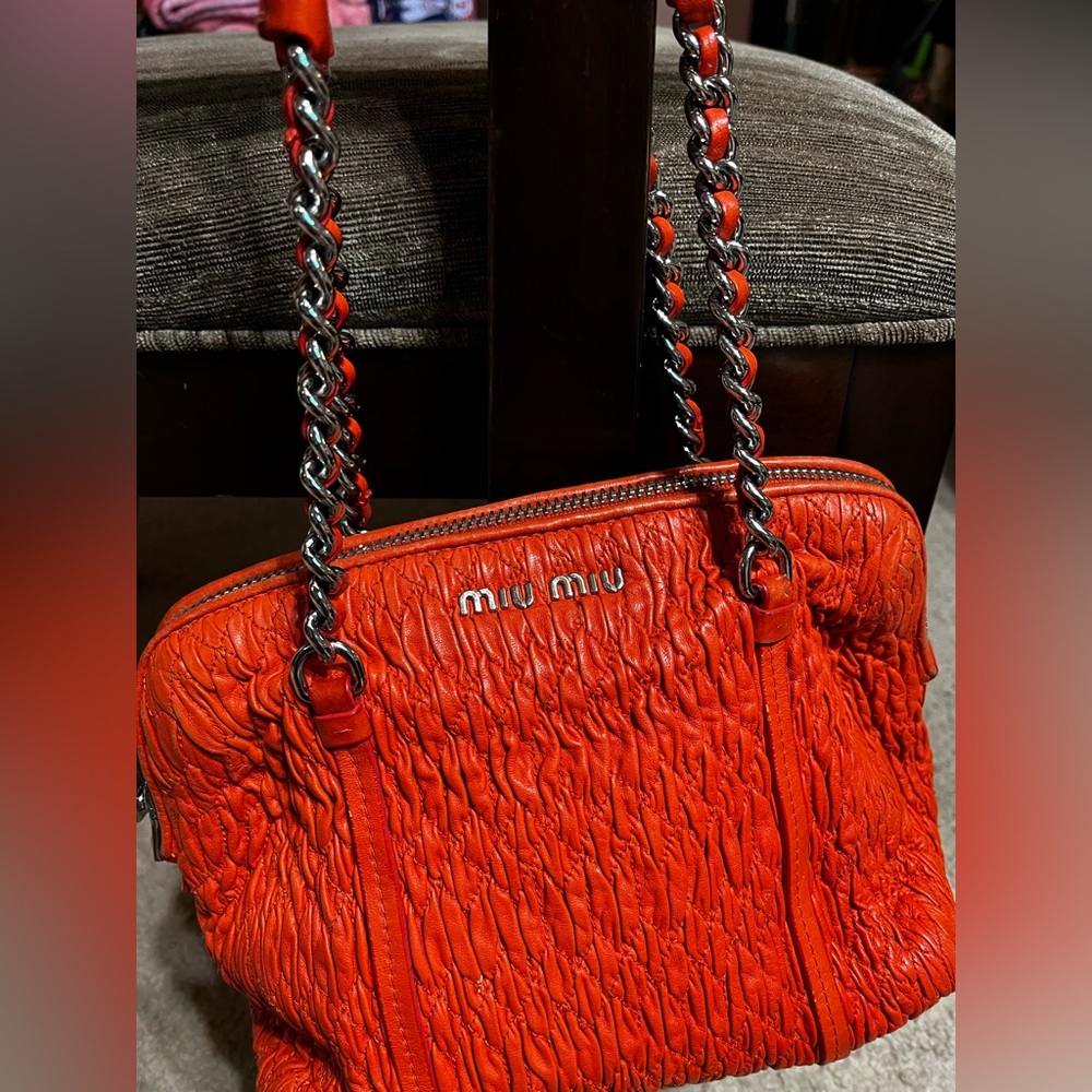 Miu Miu Orange and Silver Textured Shoulder Bag - Picture 4 of 16